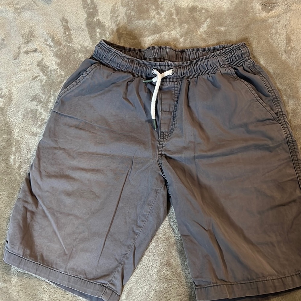 NOT FOR SALE Used Gray Cat & Jack pull on drawstring elastic casual boys shorts